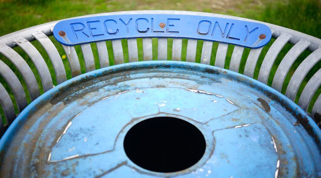 recycling bin photo