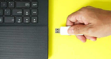 laptop and usb connection